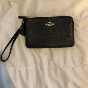 Coach wristlet wallet